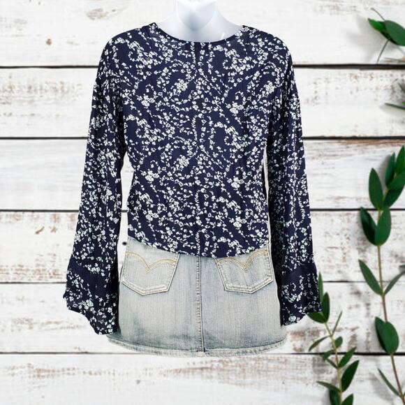 Freshman Blue/White Floral Print Crochet Trim Tie-Waist Blouse Size XS - Picture 3 of 6